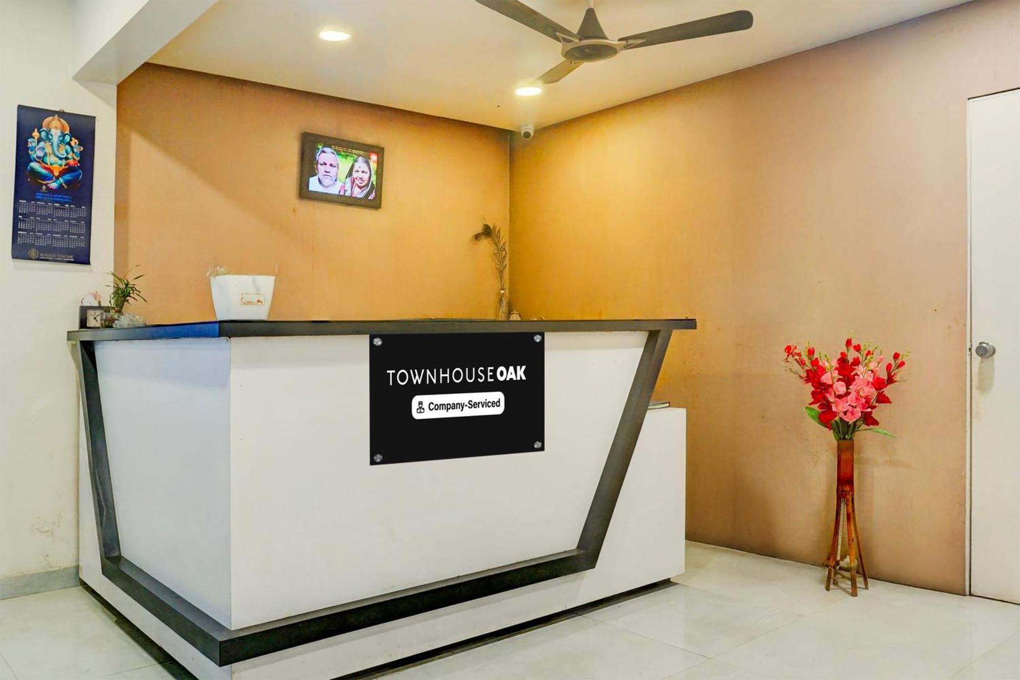 Super Townhouse Oak Viman Nagar Formerly Kuber Inn Kharadi ภายนอก รูปภาพ